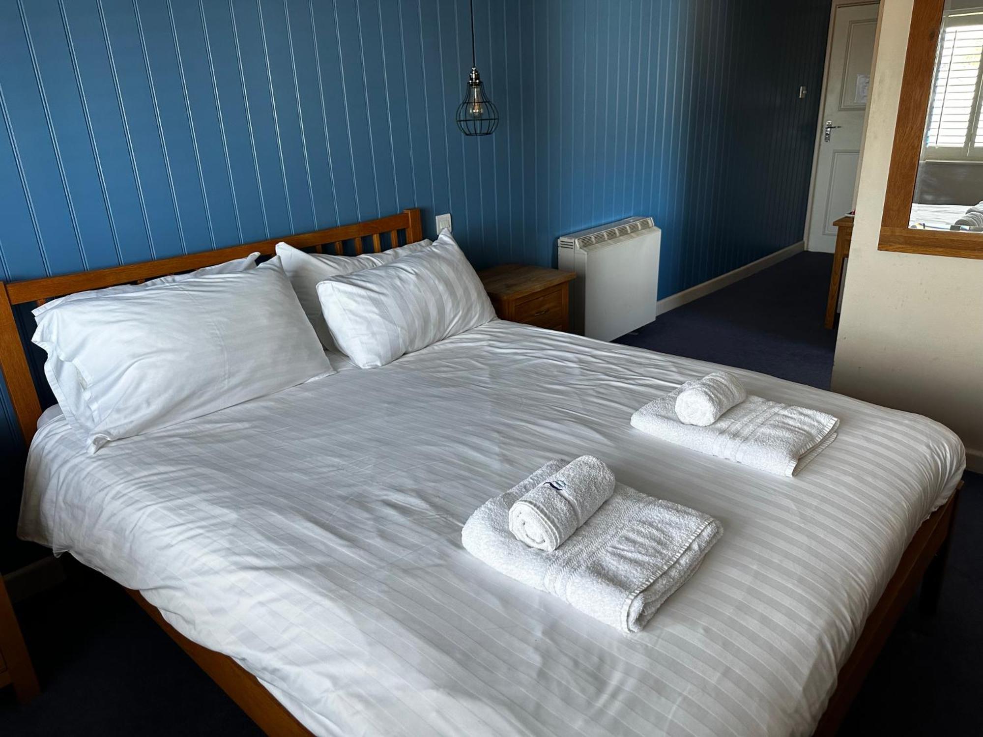 Castle Hotel Aberaeron Dış mekan fotoğraf