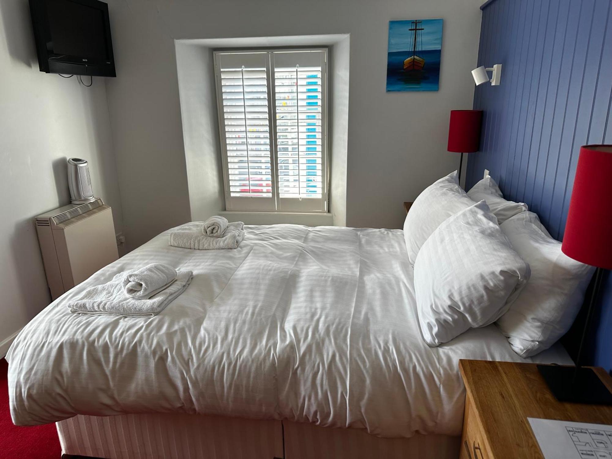Castle Hotel Aberaeron Dış mekan fotoğraf