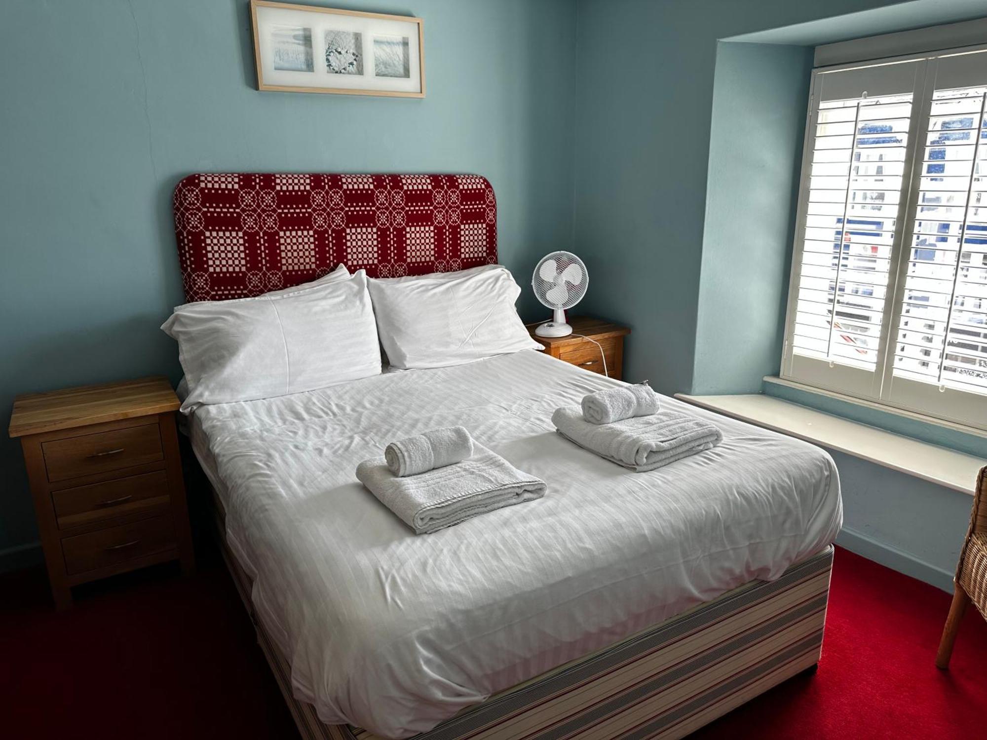 Castle Hotel Aberaeron Dış mekan fotoğraf