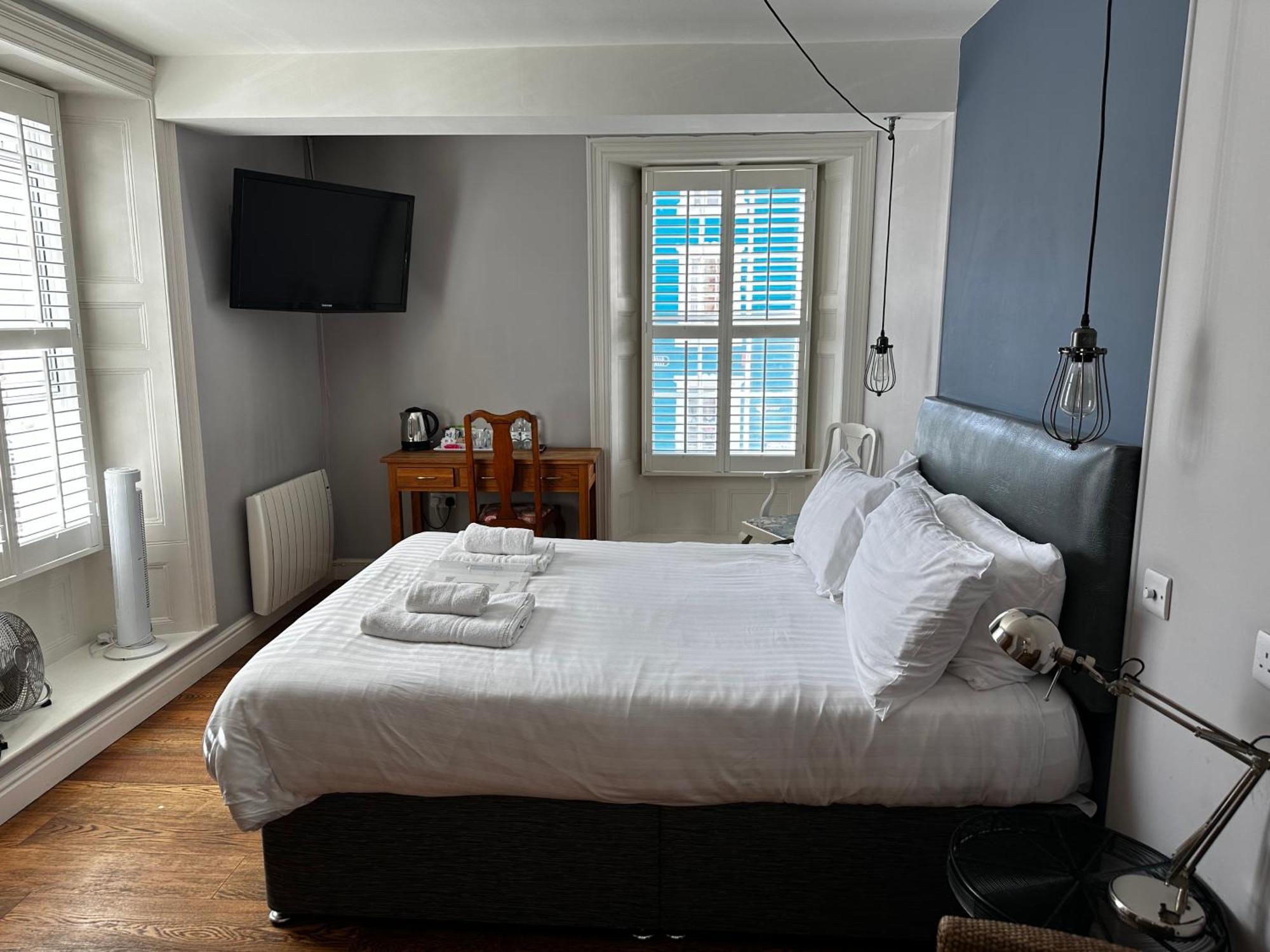 Castle Hotel Aberaeron Dış mekan fotoğraf